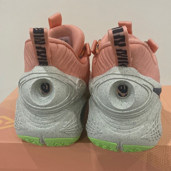 Nike Cosmic Unity Apricot Agate Lime Glow - Picture 1 of 8